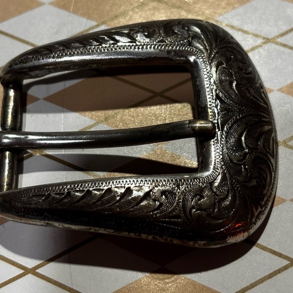 Engraved Silver Belt Buckle 1998 Western Belt Buckle Stamped R Silver Plate vtge - Picture 2 of 5